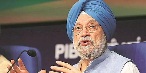 விமான விபத்தில் உயிரிழந்தோர் குடும்பத்திற்கு தலா ரூ.10 லட்சம் நிவாரணம்: மத்திய அமைச்சர்