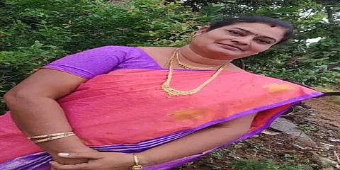 'மலைவாழை அல்லவோ கல்வி"- பழங்குடி மாணவர்களுக்குக் கற்பிக்கும் கலைவாணி