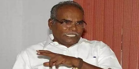 ஓபிஎஸ் -இபிஎஸ் இடையேயான அதிகாரப் போட்டி வெளியே தெரிகிறது : கே.பாலகிருஷ்ணன் பேட்டி