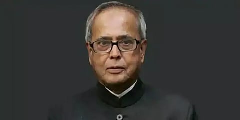 பிரணாப் முகர்ஜி உடல்நிலை தொடர்ந்து கவலைக்கிடம் : ராணுவ மருத்துவமனை