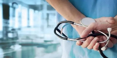 பாகிஸ்தான் ஆக்கிரமிப்பு காஷ்மீரில் படித்தவர்கள் இந்தியாவிற்குள் மருத்துவம் பார்க்க தடை