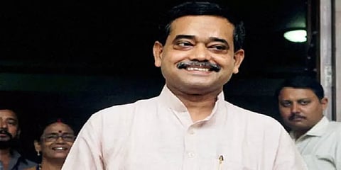 எங்கள் கிராமத்து பலாப்பழத்தை கேட்டார்; வாங்கி வந்தேன் - பிரணாப் முகர்ஜியின் மகன் அபிஜித்