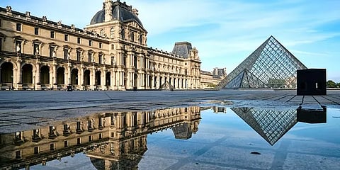 சிவப்பு மண்டலமாக அறிவிக்கப்பட்ட பாரீஸ்.. கொரோனா பரவல் உயரும் அபாயம்