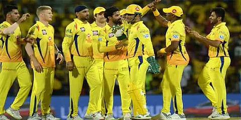 ’பயிற்சியை தவிர்த்து மற்ற நேரங்களில் மாஸ்க் கட்டாயம்’ சிஎஸ்கே வீரர்களுக்கு கட்டுப்பாடுகள்!