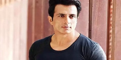 இன்டர்நெட் வேகத்தை அதிகரிக்க உதவி கேட்ட பெண்: நகைச்சுவையாக பதிலளித்த சோனு சூட்!!