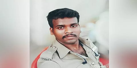 ஆயுதப்படை காவலர் துப்பாக்கியால் சுட்டு தற்கொலை... போலீசார் விசாரணை.