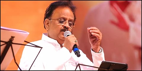 ‘அப்பா உடல்நலம் தேறி வருகிறார்’ எஸ்.பி.பி. சரண்