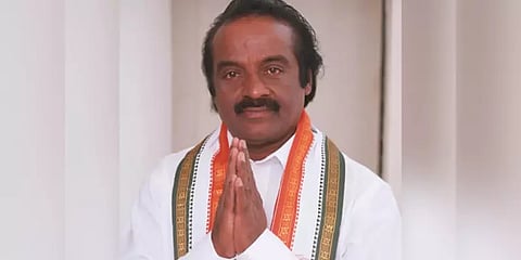 “கொரோனா பாதித்த எம்.பி வசந்தகுமாருக்கு வெண்டிலேட்டர் மூலம் சுவாசம்” - கே.எஸ்.அழகிரி