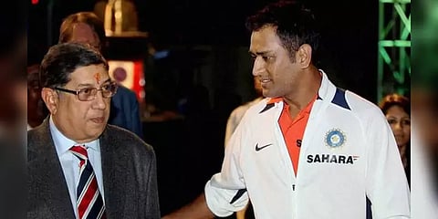 ”உலகக்கோப்பை வென்ற சிலமாதங்களிலே தோனியின் கேப்டன்பொறுப்பை தூக்க நினைத்தார்கள்” ஸ்ரீநிவாசன்