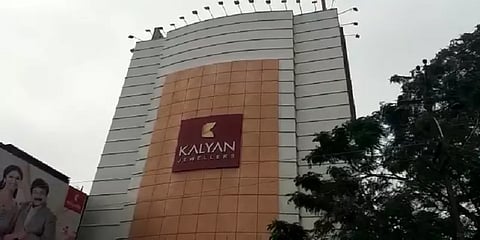 கோவை: நகைக்கடையில் 51 பேருக்கு கொரோனா - நிர்வாகம் மீது வழக்குப்பதிவு