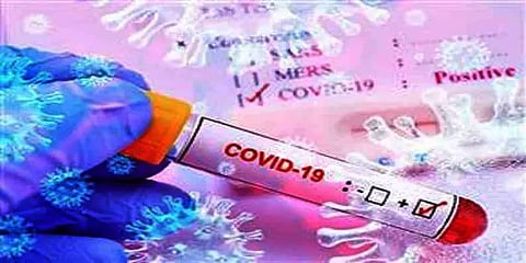 மருத்துவமனை ஜன்னல் கம்பியில் தூக்கிட்டு கொரோனா நோயாளி தற்கொலை