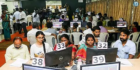 பொறியியல் மாணவர் சேர்க்கை: அசல் சான்றிதழ்களைப் பதிவேற்ற இன்று கடைசி நாள்