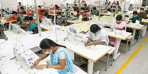 புத்துணர்வு பெறும் ஆயத்த ஆடை உற்பத்தி.. ஈரோடு மாவட்டத்தில் குவியும் ஆர்டர்கள்