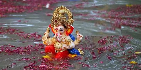 தனிநபர்கள் விநாயகர் சிலைகளை நீர்நிலைகளில் கரைக்க அனுமதி - சென்னை உயர்நீதிமன்றம்