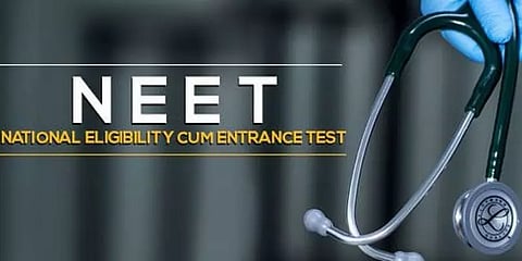 நீட் மற்றும் ஜே.இ.இ தேர்வுகள் ஒத்திவைக்கப்பட உள்ளதாக தகவல்