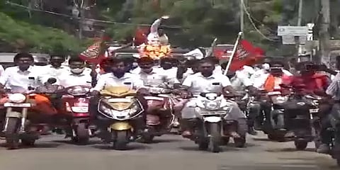 சென்னையில் தடையை மீறி விநாயகர் சிலை ஊர்வலம் சென்ற பா.ஜ.கவினர் - தடுத்து நிறுத்திய போலீசார்