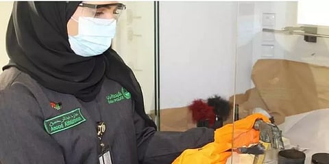 "கனவுகளை அடைய கடும் உழைப்பு தேவை"- அரபு மண்ணின் முதல் பெண் கைரேகை நிபுணர்