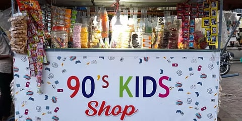 வீழ்வேன் என்று நினைத்தாயோ ! கொரோனா காலத்தில் மாத்தி யோசித்த 90s கிட்ஸ்!