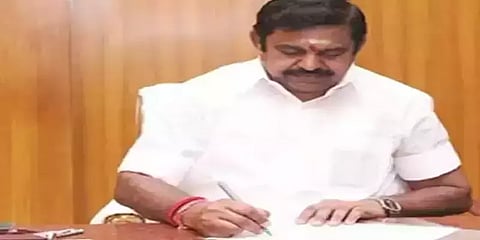 விஷவாயுதாக்கி உயிரிழந்த இருவரின் குடும்பங்களுக்கு முதல்வர் நிதியுதவி