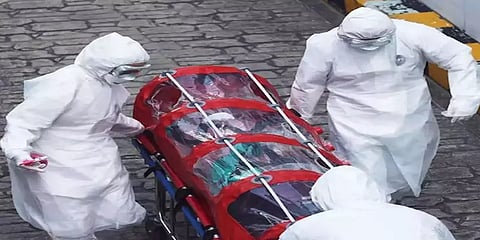 கொரோனா வைரஸ்: இந்தியாவில் உயிரிழந்தோரில் 69 சதவிதம் பேர் ஆண்கள்