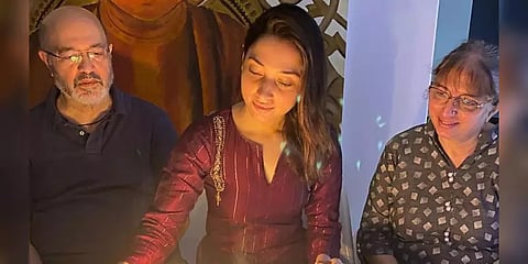 “எனது பெற்றோருக்கு கொரோனா தொற்று உறுதி” - தமன்னா ட்வீட்