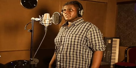 ‘என்னை மாற்றும் காதலே’ குரலால் மீண்டும் ரசிகர்களைக் கவர்ந்த திருமூர்த்தி - வைரல் வீடியோ