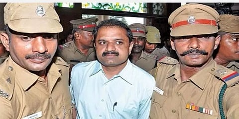 பேரறிவாளன் பரோல் மனுவை சிறைத்துறைக்கு அனுப்பியது ஏன்? உயர்நீதிமன்றம் கேள்வி