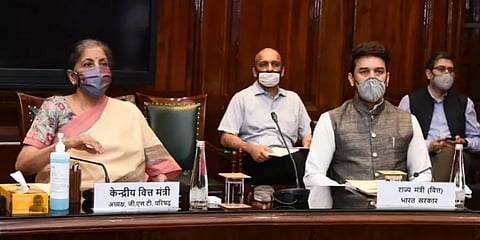 ”கடவுளின் செயலால் மட்டுமே பொருளாதார வீழ்ச்சிக்கு தீர்வு பிறக்கலாம்” நிர்மலா சீதாராமன்