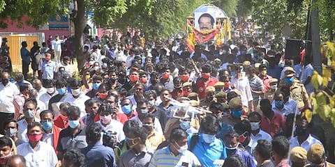 விடைபெற்றார் வசந்தகுமார்; உருக்கமான இறுதி அஞ்சலி நிகழ்வு!