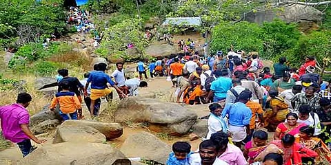 சதுரகிரி மலைக்கு செல்ல பக்தர்களுக்கு நிபந்தனைகளுடன் அனுமதி