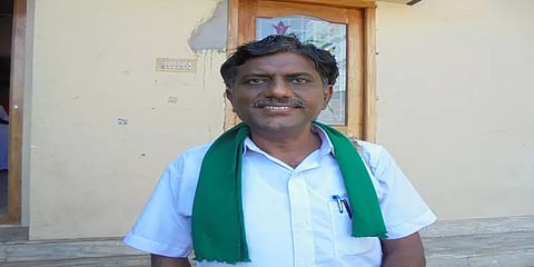 “அன்று முதல்வரை பாராட்டி காவிரி காப்பாளர் பட்டம்..இன்று கையறு நிலை” விவசாய சங்க நிர்வாகி