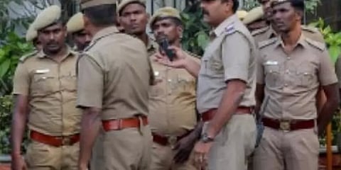 பாஜக கூட்டத்தில் பங்கேற்க வந்த 6 ரவுடிகள் கைது!