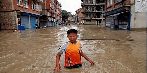 பருவ மழையால் ஏற்படும் நிலச்சரிவு, வெள்ளம்... தெற்கு ஆசியாவில் தொடரும் உயிரிழப்புகள்