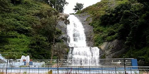 கொடைக்கானல்: வெள்ள அபாய எச்சரிக்கை.. கரையோர பகுதி மக்கள் பாதுகாப்பாக இருக்க அறிவுறுத்தல்.!