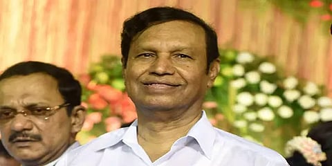 திமுக பொருளாளர் பதவி- வேட்பு மனு தாக்கல் செய்தார் டி.ஆர்.பாலு