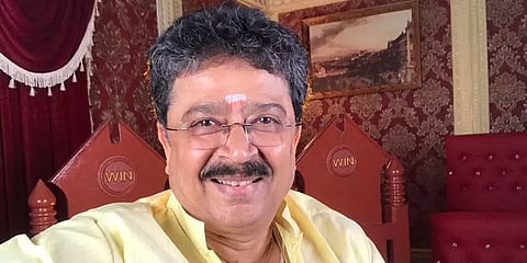 தேசியக்கொடி அவமதிப்பு புகார்; வருத்தம் தெரிவித்தார் எஸ்.வி.சேகர்!