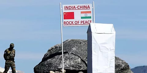 எல்லையில் 5 இந்தியர்களை கடத்திச் சென்ற சீனா ராணுவம்?