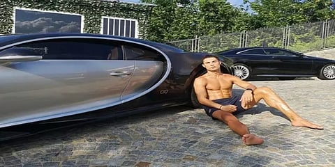 பிரபலங்களின் விலையுயர்ந்த கார்கள் தெரியுமா? தோனிக்குப் பிடித்தது பான்டியாக் ஃபயர்பேர்டு..!