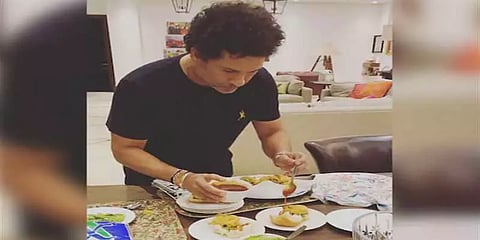 சச்சின் வீட்டுக்கு வந்த அழையா விருந்தாளி