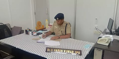 சென்னையில் கணினிமயமாக்கல் துறை கண்காணிப்பாளராக பதவியேற்றார் வருண்குமார் ஐபிஎஸ்