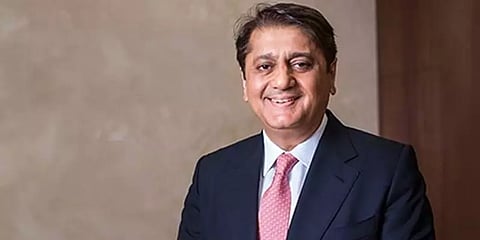 ஐசிஐசிஐ முன்னாள் சிஇஓ-வின் கணவர் தீபக் கோச்சார் கைது!