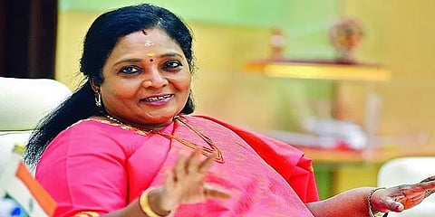 கண் தானம் செய்வதாக கூறிய தமிழக முதல்வருக்கு தெலங்கானா ஆளுநர் தமிழிசை பாராட்டு