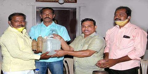 மதுரை தனியார் நிறுவனத்திற்கு " தமிழ் தேவி மூலிகை எரிபொருள் " விற்பனை உரிமை: ராமர் பிள்ளை