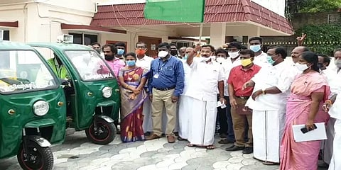 எம்.ஜி.ஆர், ஜெயலலிதா பெயரை சொல்லி ஓட்டு கேட்காத வரை எந்த பிரச்சினையும் இல்லை: பாண்டியராஜன்