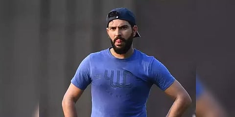 “ஓய்வை வாபஸ் பெற்று மீண்டும் விளையாட விரும்புகிறேன்” : பிசிசிஐக்கு யுவராஜ் சிங் கடிதம்