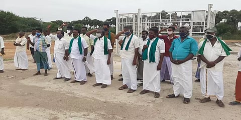 திருவாரூரில் ஓஎன்ஜிசி எண்ணெய் கிணற்றை முற்றுகையிட்டு விவசாயிகள் போராட்டம்