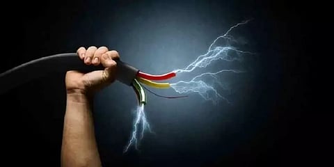 இதயத்துடிப்பு நின்று 36 மணிநேரத்திற்கு பின்பு மீண்டும் உயிர்பெற்ற சிறுவன்