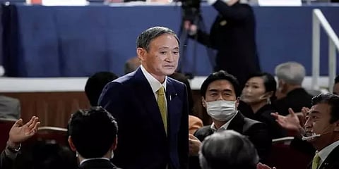 ஜப்பான் பிரதமராக யோஷிஹைட் சுகா தேர்வு