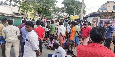 ஒசூர் அருகே பாஜக பிரமுகர் ஓட ஓட வெட்டிக்கொலை: நடவடிக்கை எடுக்கக் கோரி சாலை மறியல்