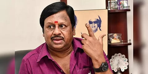 நடிகர் ராமராஜனுக்கு கொரோனா : மருத்துவமனையில் அனுமதி